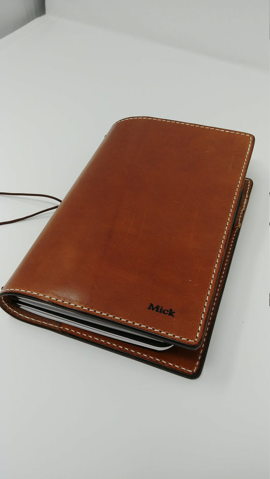 Leather Planner, B6 Traveler’s Notebook, Deluxe w pockets & pen loop, Full Grain Leather Journal fits 5x7 Inserts, Upick leather finish