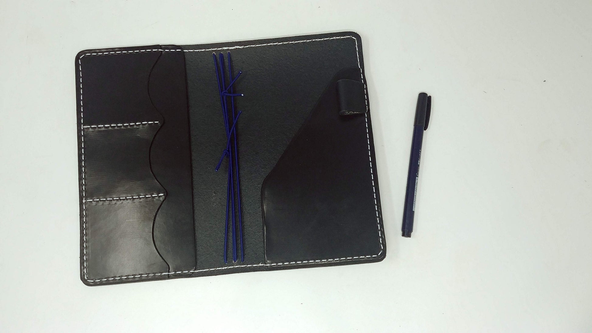 Regular Traveler's Notebook| *Pick your Finish* | Full Grain Leather, Standard TN, Midori Notebook