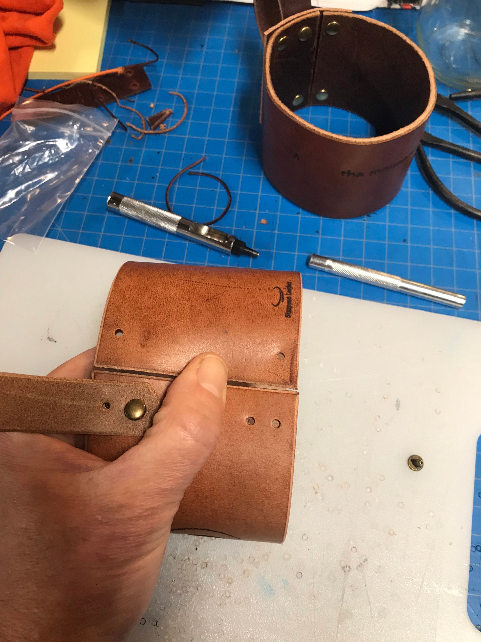 Mason Jar Holder, Mugg Mitt (Qty 1) | Leather Mugg Mitt | Leather Mason Jar Koozie | Custom Engraved