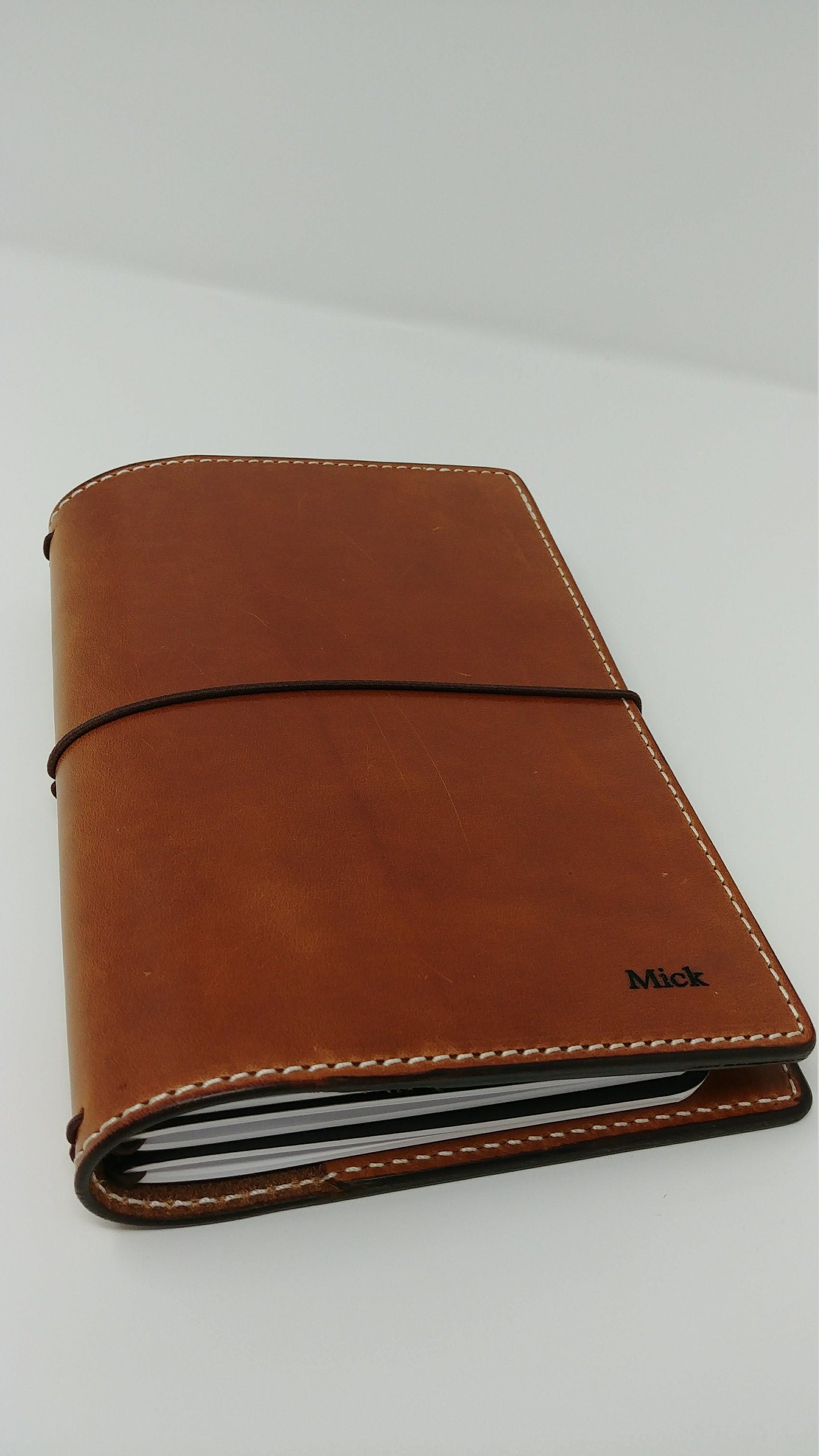 Leather Planner, B6 Traveler’s Notebook,  Deluxe w pockets & pen loop, Full Grain Leather Journal fits 5x7 Inserts, Upick leather finish