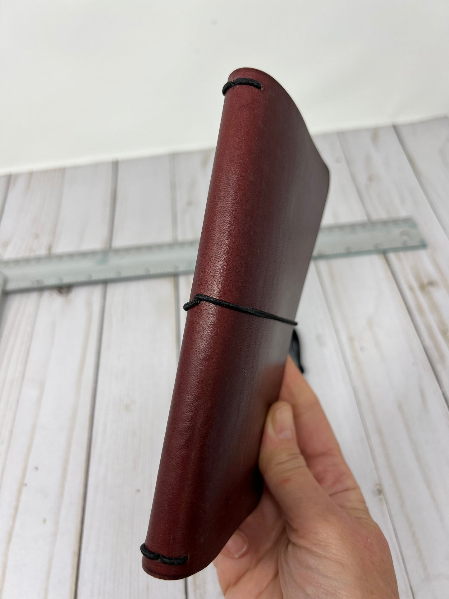 Personal LeatherTraveler’s Notebook, Redwood Harness, 7” x 8" (open fl ...